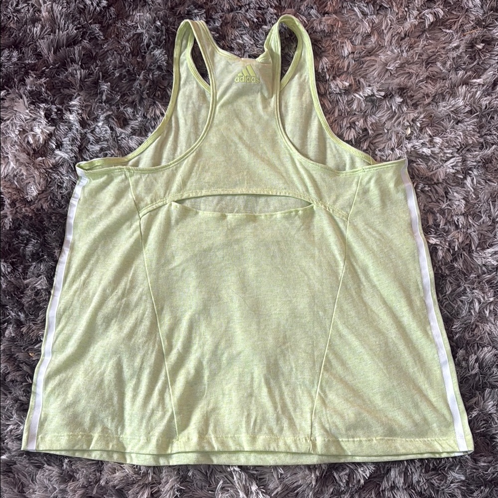 Lot of 6 Women's Racerback Tank Workout Tops. 5 Under Armour, 1 Adidas. - Picture 7 of 11
